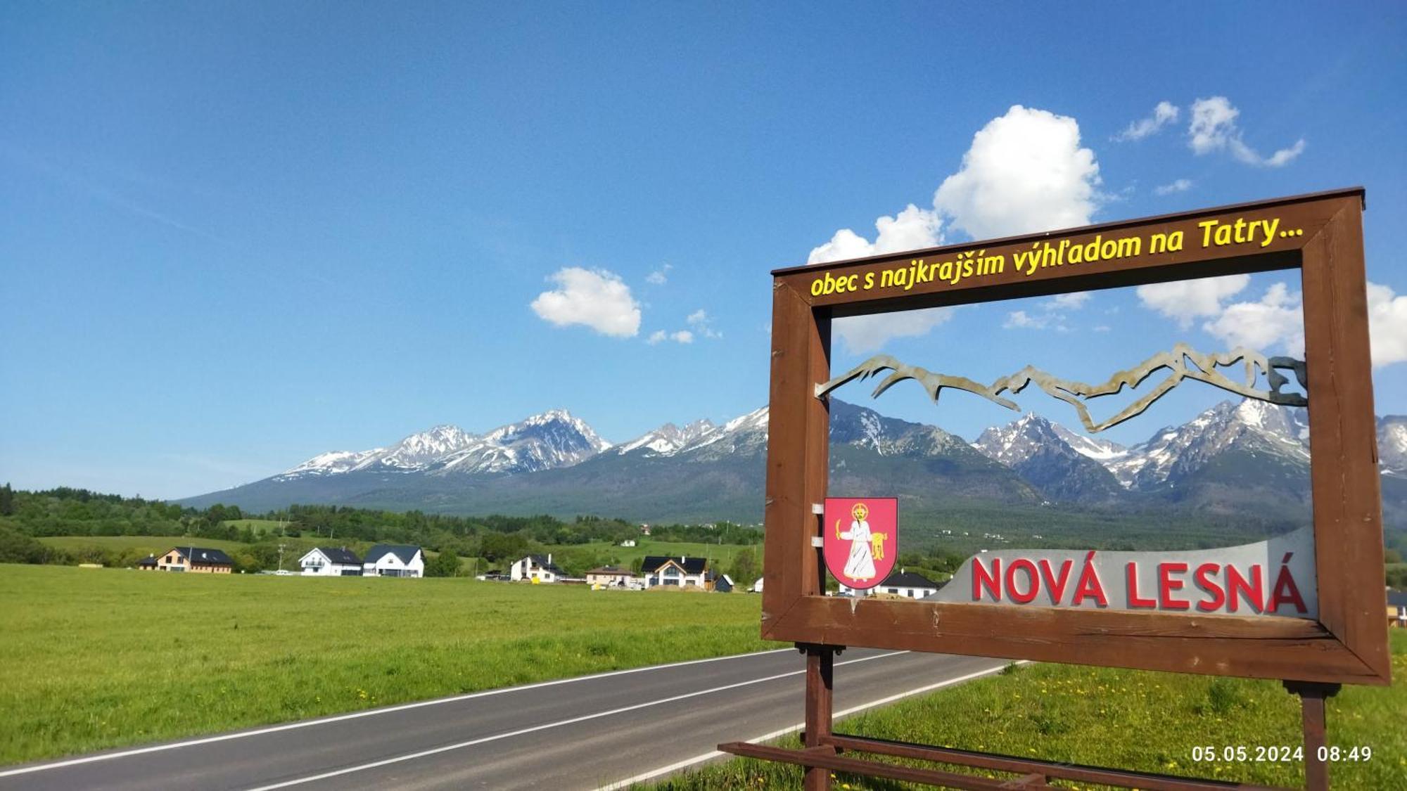 Lucky Cat Hotel Nova Lesna Exterior photo